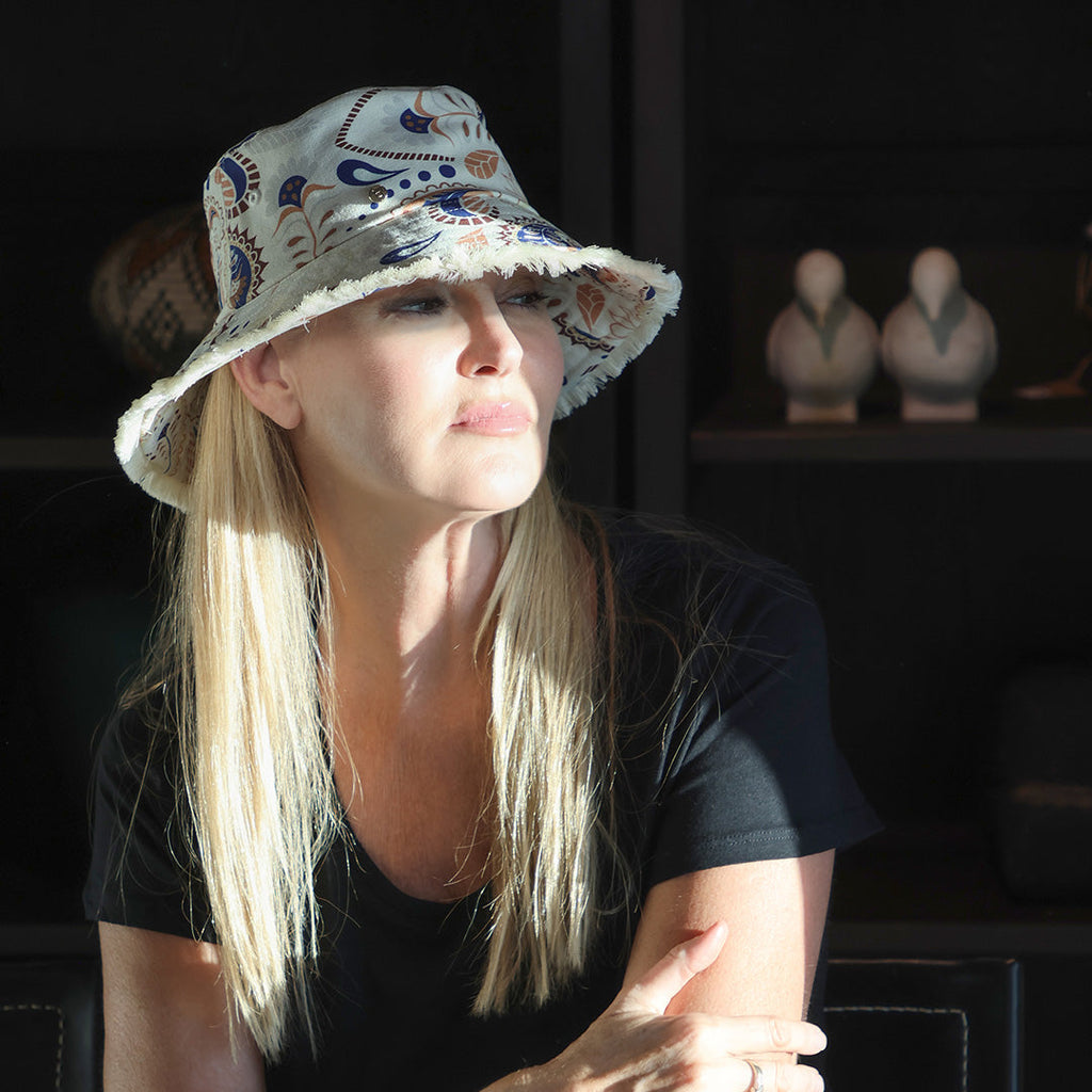 Kate Womens Cotton Bucket Hat Natural Black Ice